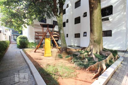 Apartamento para alugar com 133m², 4 quartos e 2 vagas Apartamento para alugar com 133m², 4 quartos e 2 vagasÁrea Comum - Playground