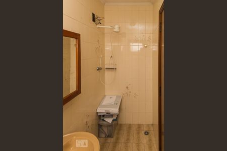 Apartamento à venda com 380m², 4 quartos e 4 vagas Apartamento à venda com 380m², 4 quartos e 4 vagasQuarto de Serviço 2 - Banheiro