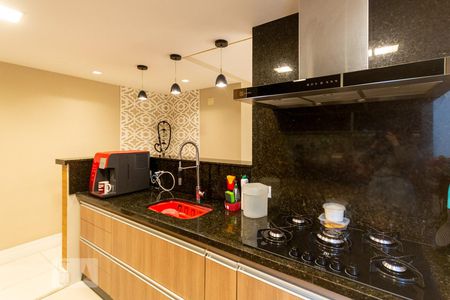 Apartamento à venda com 115m², 4 quartos e 2 vagasCozinha e Área de Serviço