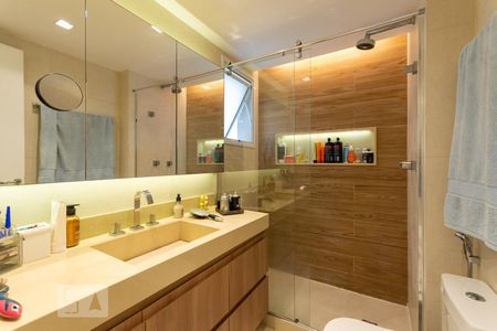 Apartamento à venda com 115m², 4 quartos e 2 vagasBanheiro Suíte