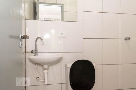 Banheiro de apartamento para alugar com 1 quarto, 33m² em Vila Prudente, São Paulo