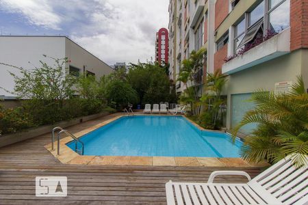 Apartamento para alugar com 136m², 1 quarto e 1 vaga Apartamento para alugar com 136m², 1 quarto e 1 vagaÁrea comum - Piscina