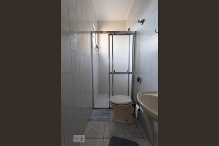 Banheiro da Suíte 1 de casa para alugar com 3 quartos, 160m² em Vila Oratorio, São Paulo