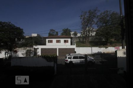 Casa para alugar com 380m², 4 quartos e 3 vagasVista da suíte 2