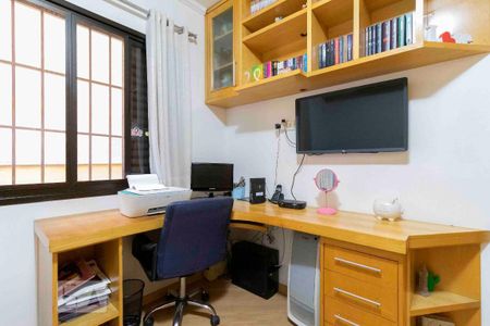 Casa à venda com 225m², 3 quartos e 2 vagas Casa à venda com 225m², 3 quartos e 2 vagasQuarto 2