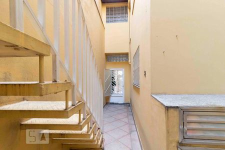 Casa à venda com 225m², 3 quartos e 2 vagas Casa à venda com 225m², 3 quartos e 2 vagasÁrea Externa - Lateral