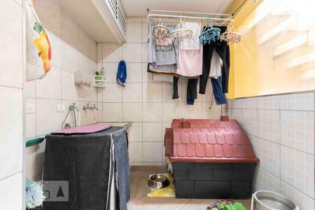 Casa à venda com 225m², 3 quartos e 2 vagas Casa à venda com 225m², 3 quartos e 2 vagasÁrea de Serviço