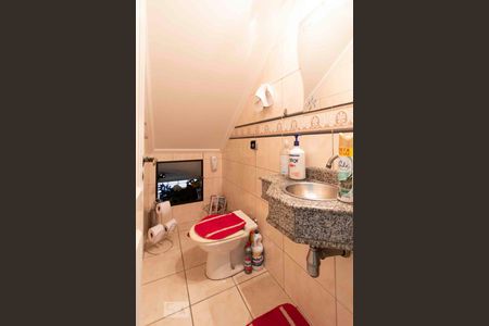 Casa à venda com 225m², 3 quartos e 2 vagas Casa à venda com 225m², 3 quartos e 2 vagasLavabo