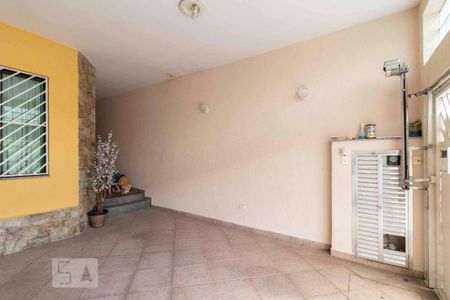 Casa à venda com 225m², 3 quartos e 2 vagas Casa à venda com 225m², 3 quartos e 2 vagasGaragem