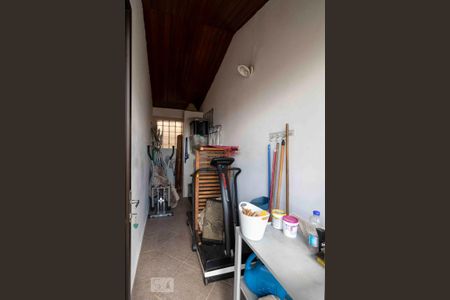 Casa à venda com 225m², 3 quartos e 2 vagas Casa à venda com 225m², 3 quartos e 2 vagasEspaço Externo - Varanda da Suíte