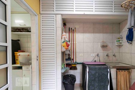 Casa à venda com 225m², 3 quartos e 2 vagas Casa à venda com 225m², 3 quartos e 2 vagasÁrea de Serviço