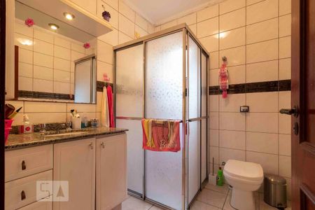 Casa à venda com 225m², 3 quartos e 2 vagas Casa à venda com 225m², 3 quartos e 2 vagasBanheiro Social