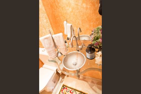 Casa à venda com 260m², 3 quartos e 3 vagas Casa à venda com 260m², 3 quartos e 3 vagasLavabo