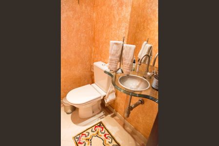 Casa à venda com 260m², 3 quartos e 3 vagas Casa à venda com 260m², 3 quartos e 3 vagasLavabo