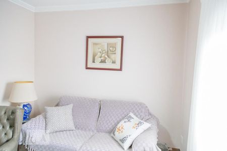 Casa à venda com 260m², 3 quartos e 3 vagas Casa à venda com 260m², 3 quartos e 3 vagasQuarto 1