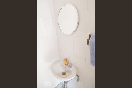 Casa à venda com 260m², 3 quartos e 3 vagas Casa à venda com 260m², 3 quartos e 3 vagasBanheiro de Serviço