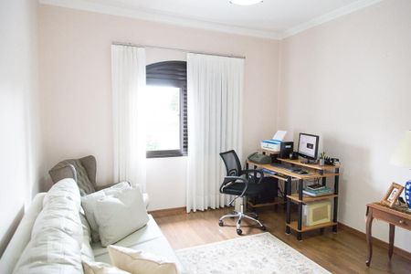 Casa à venda com 260m², 3 quartos e 3 vagas Casa à venda com 260m², 3 quartos e 3 vagasQuarto 2