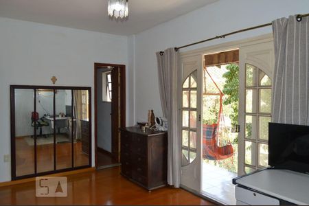 Casa à venda com 507m², 6 quartos e 2 vagasQuarto 6 - Suíte