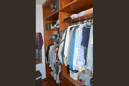 Casa à venda com 507m², 6 quartos e 2 vagasCloset da suíte 6