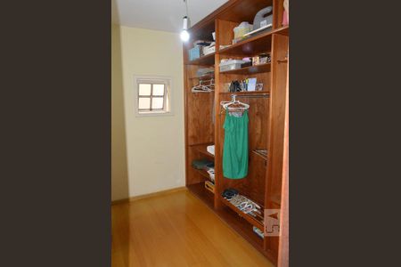 Casa à venda com 507m², 6 quartos e 2 vagasCloset da Suíte 5