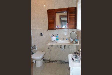 Casa à venda com 507m², 6 quartos e 2 vagasBanheiro da Suíte 6