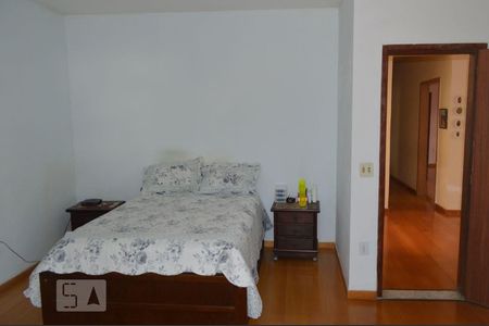 Casa à venda com 507m², 6 quartos e 2 vagasQuarto 6 - Suíte