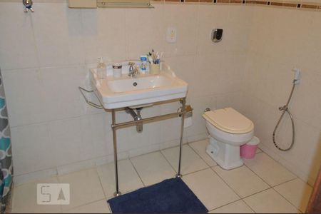 Casa à venda com 507m², 6 quartos e 2 vagasBanheiro da Suíte 5