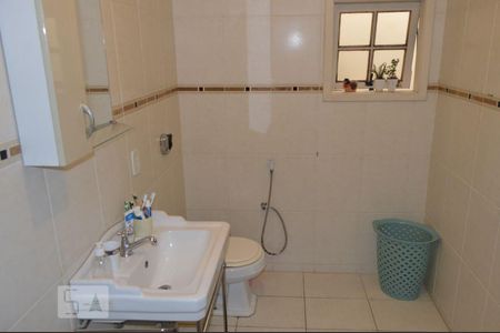 Casa à venda com 507m², 6 quartos e 2 vagasBanheiro da Suíte 5