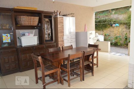 Casa à venda com 507m², 6 quartos e 2 vagasÁrea de Serviço