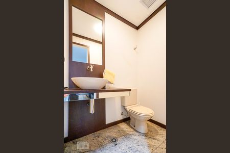 Apartamento à venda com 125m², 3 quartos e 3 vagas Apartamento à venda com 125m², 3 quartos e 3 vagasLavabo