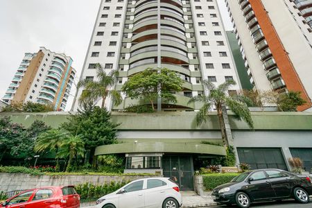 Apartamento à venda com 125m², 3 quartos e 3 vagas Apartamento à venda com 125m², 3 quartos e 3 vagasFachada