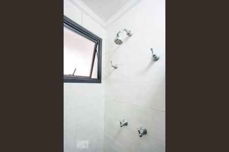 Apartamento à venda com 125m², 3 quartos e 3 vagas Apartamento à venda com 125m², 3 quartos e 3 vagasChuveiro e torneiras