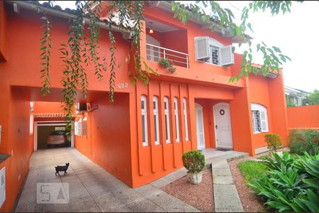 Casa à venda com 257m², 5 quartos e 5 vagasPátio frente