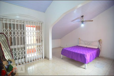 Casa à venda com 257m², 5 quartos e 5 vagasSuíte 2