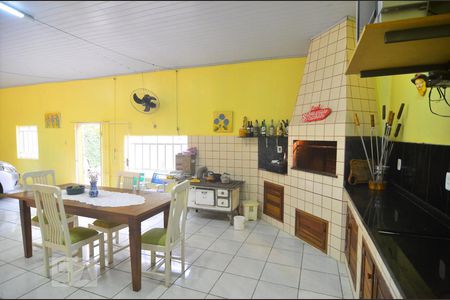 Casa à venda com 257m², 5 quartos e 5 vagasVaranda gourmet