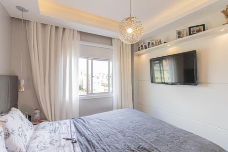 Quarto 1 de apartamento para alugar com 1 quarto, 40m² em Vila Izabel, Curitiba