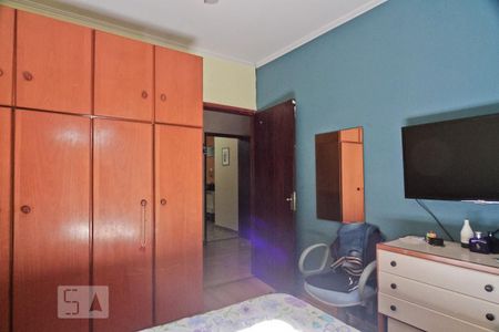 Casa à venda com 300m², 3 quartos e 4 vagas Casa à venda com 300m², 3 quartos e 4 vagasQuarto 1