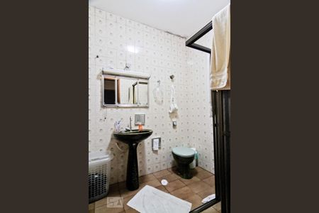 Casa à venda com 300m², 3 quartos e 4 vagas Casa à venda com 300m², 3 quartos e 4 vagasBanheiro