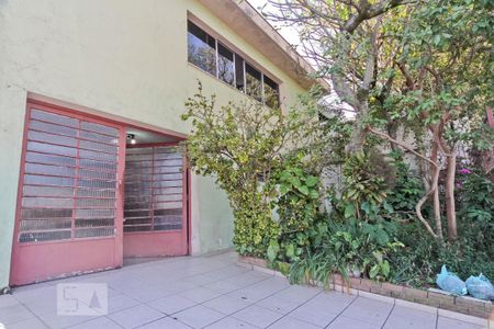 Casa à venda com 300m², 3 quartos e 4 vagas Casa à venda com 300m², 3 quartos e 4 vagasÁrea Externa