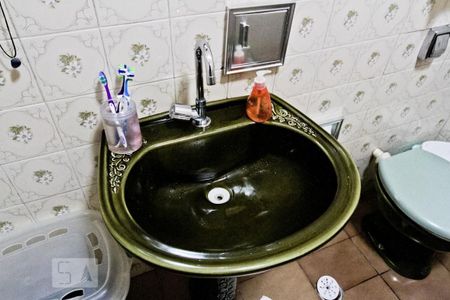 Casa à venda com 300m², 3 quartos e 4 vagas Casa à venda com 300m², 3 quartos e 4 vagasBanheiro