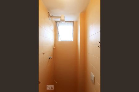 Apartamento para alugar com 75m², 2 quartos e 1 vaga Apartamento para alugar com 75m², 2 quartos e 1 vagaBanheiro de Serviço