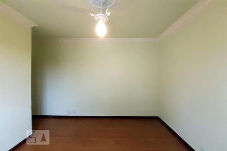 Apartamento para alugar com 75m², 2 quartos e 1 vaga Apartamento para alugar com 75m², 2 quartos e 1 vagaQuarto 2