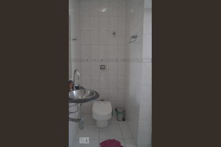 Casa à venda com 192m², 4 quartos e 3 vagas Casa à venda com 192m², 4 quartos e 3 vagasBanheiro Suite 2