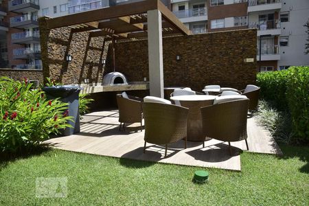 Apartamento à venda com 107m², 2 quartos e 1 vagaÁrea comum - Churrasqueira