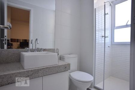 Apartamento à venda com 107m², 2 quartos e 1 vagaBanheiro da Suíte 2