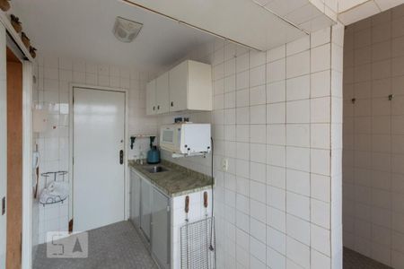 Apartamento à venda com 120m², 2 quartos e 1 vagaCozinha