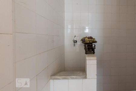 Apartamento à venda com 120m², 2 quartos e 1 vagaÁrea de Serviço