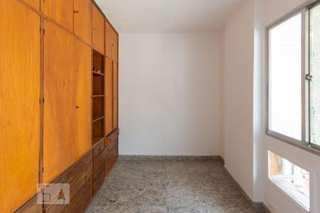Apartamento à venda com 120m², 2 quartos e 1 vagaSuíte