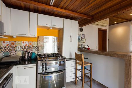 Apartamento para alugar com 140m², 2 quartos e 1 vaga Apartamento para alugar com 140m², 2 quartos e 1 vagaCozinha