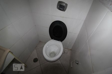 Casa à venda com 160m², 3 quartos e 2 vagasBanheiro 3 lavabo